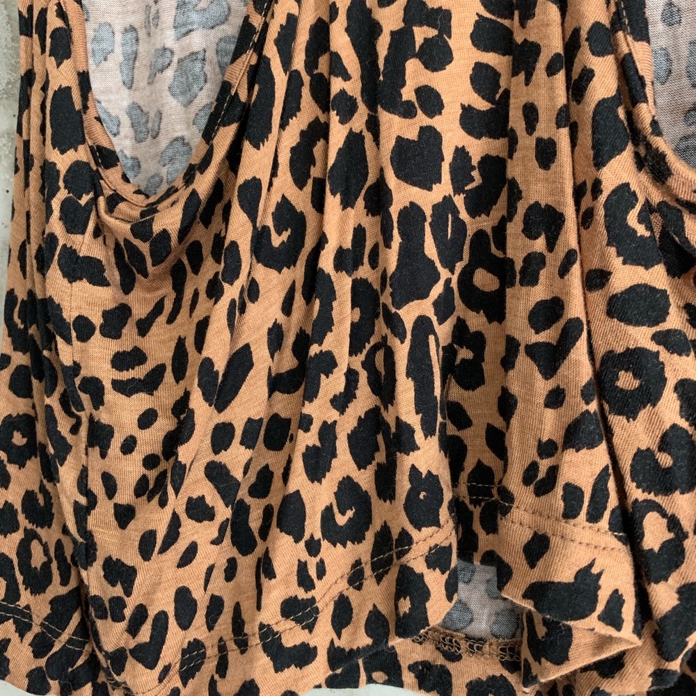 Leopard Print Crop Top Tank Top - Picture 4 of 5